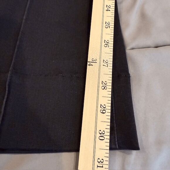 FRAME Le Catroux High Rise Flared Jeans in Kerry Black Size 24 - Picture 12 of 14